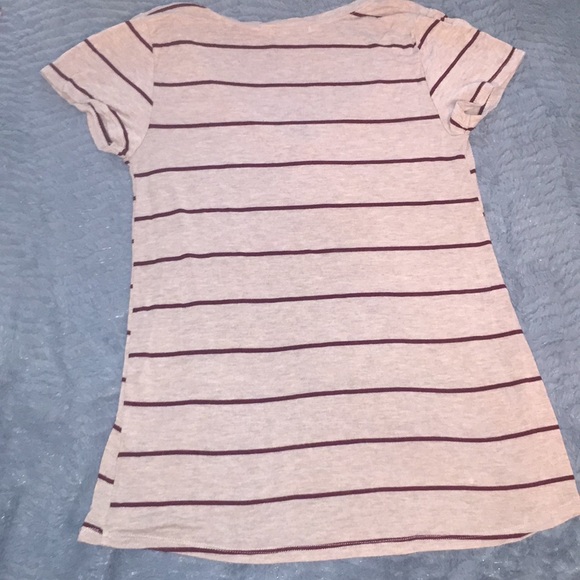 Maroon and Cream Stripped V-Neck - Picture 3 of 3